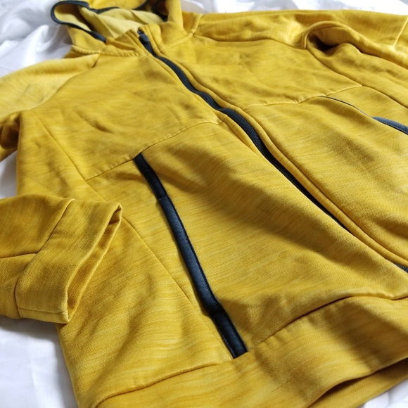 Old Navy Techie Fleece Zip-Front Hoodie For Boys - Picture 3 of 6